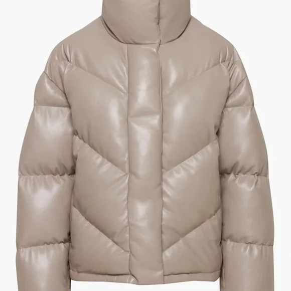 Aritzia Wilfred The Cloud Puff (s) Vegan Leather Puffer - Picture 4 of 11